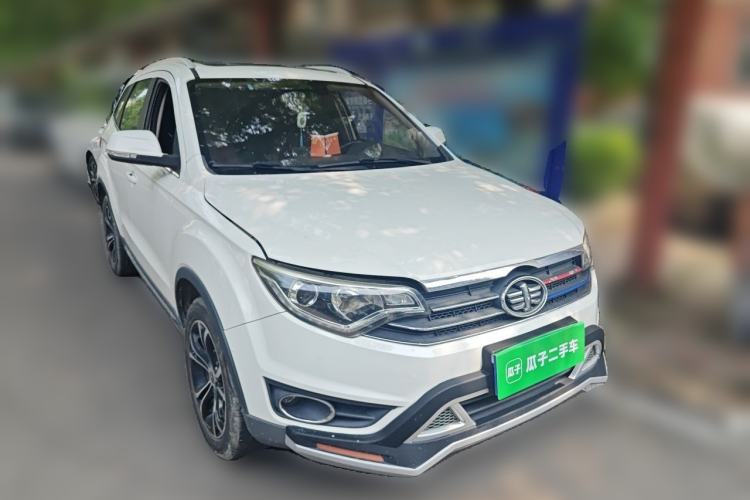 Used FAW Senya R7 2017 Smart Connected Version 1.6L Automatic Enjoyment Model Front Right 45 Deg