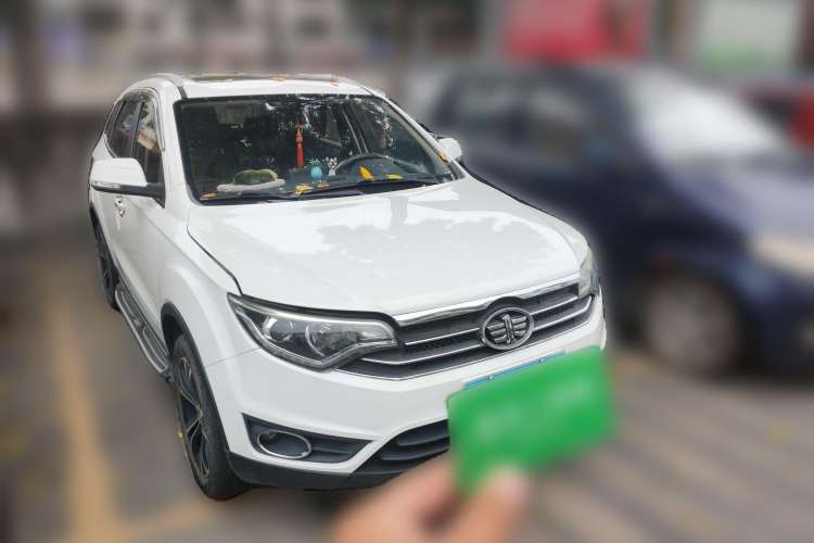 Used FAW Senya R7 2017 1.6L Automatic Smart Version Front Right 45 Deg