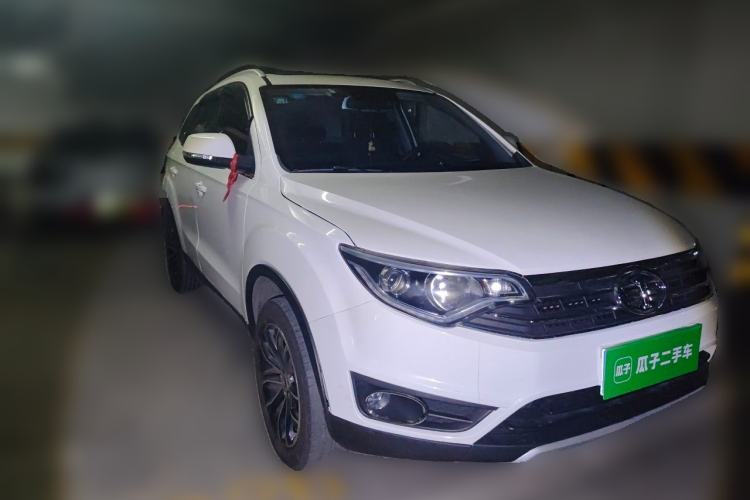 Used FAW Senya R7 2017 1.6L Manual Luxury Model Front Right 45 Deg