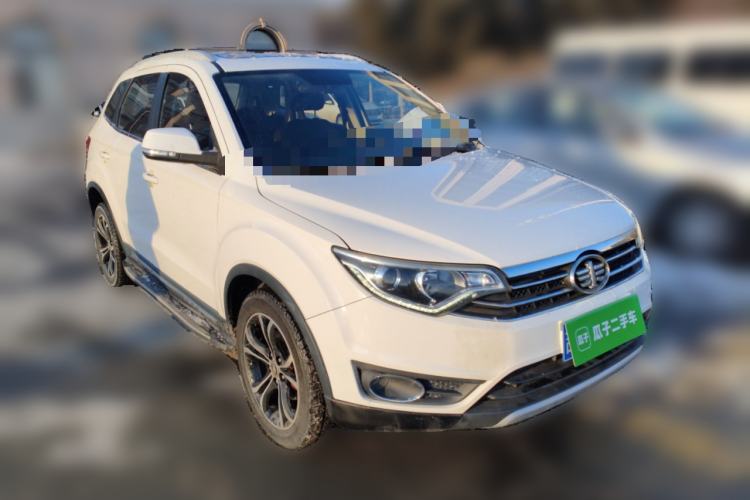 Used FAW Senya R7 2017 1.6L Automatic Smart Version Front Right 45 Deg