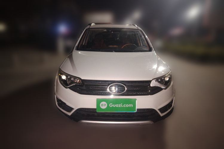 Used FAW Senya R7 2017 1.6L Manual Smart Model Front