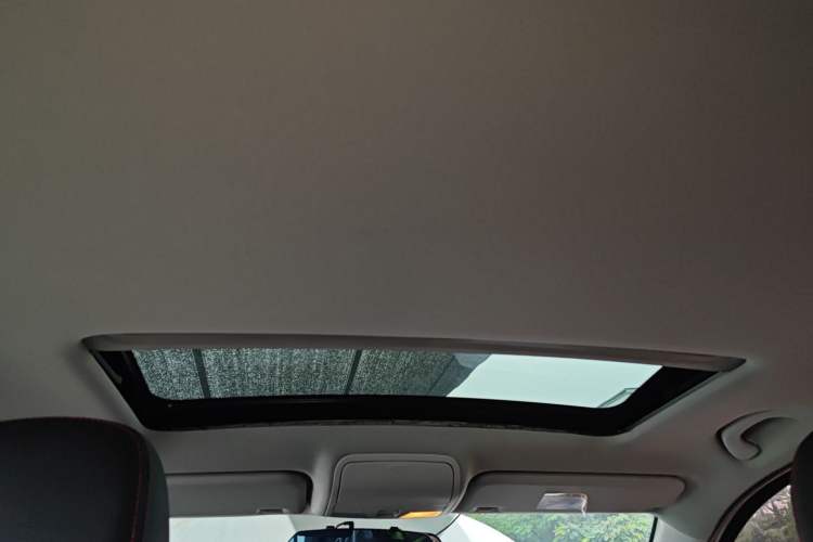 Used FAW Senya R7 2017 1.6L Manual Luxury Model Headliner