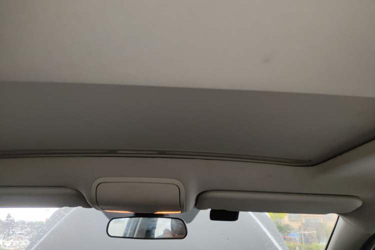 Used FAW Senya R7 2017 1.6L Automatic Smart Version Headliner