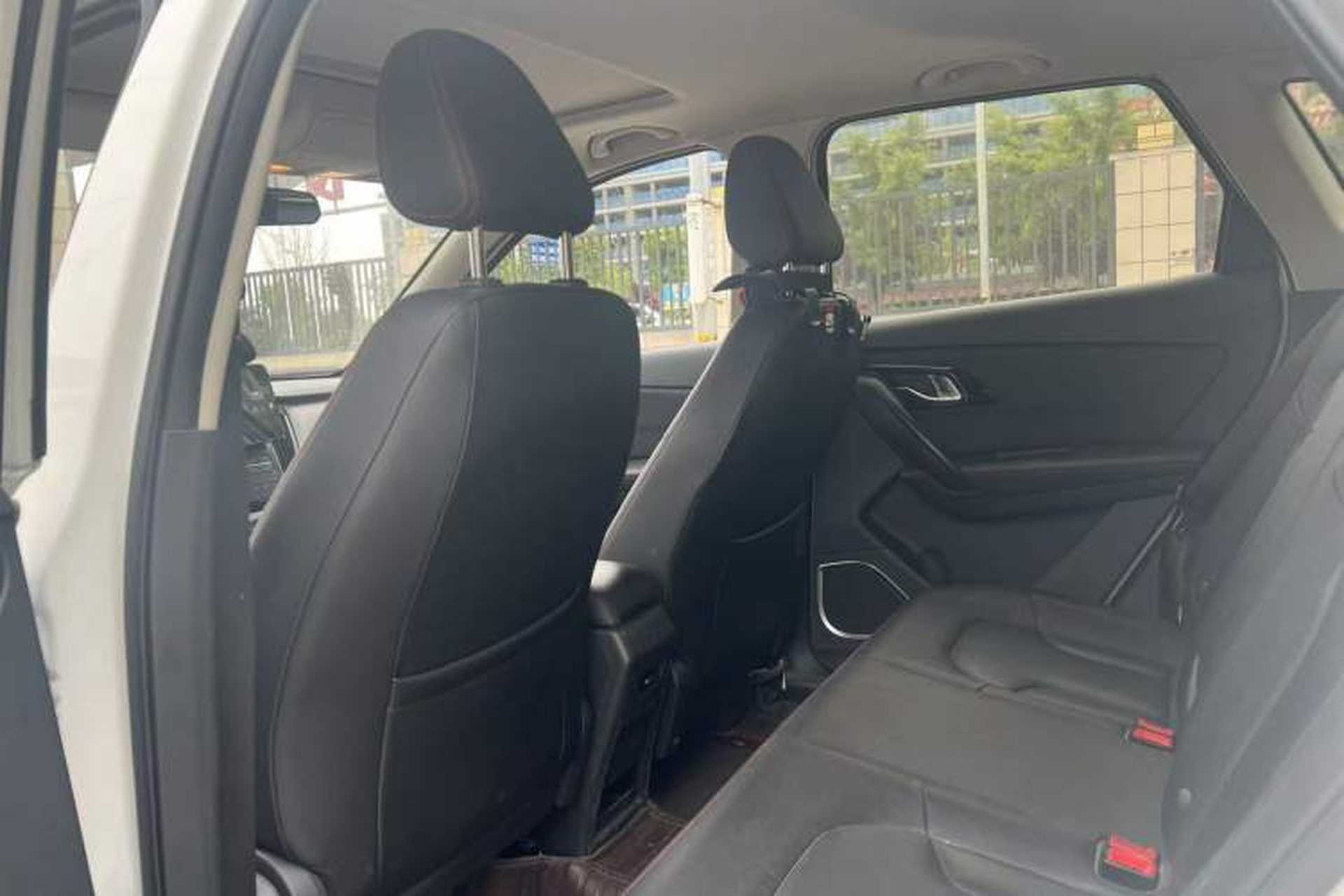 Used FAW Senya R7 2017 Smart Connected Version 1.6L Automatic Zhiyue Model Headliner