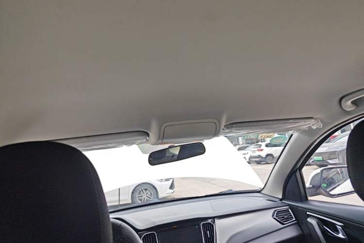 Used FAW Senya R7 2017 1.6L Manual Comfort Model Headliner