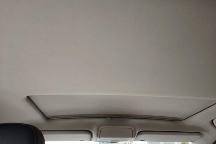 Used FAW Senya R7 2017 1.6L Manual Luxury Model Headliner
