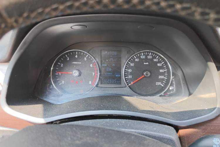 Used FAW Senya R7 2017 1.6L Manual Luxury Model Instrument Cluster