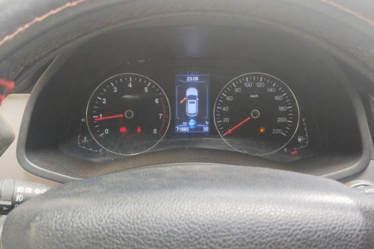 Used FAW Senya R7 2017 Smart Connected Version 1.5T Manual Zhiqing Model Instrument Cluster