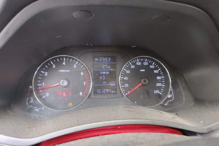 Used FAW Senya R7 2017 1.6L Manual Luxury Model Instrument Cluster