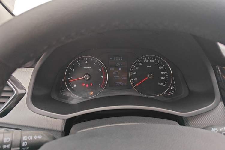 Used FAW Senya R7 2017 1.6L Manual Comfort Model Instrument Cluster