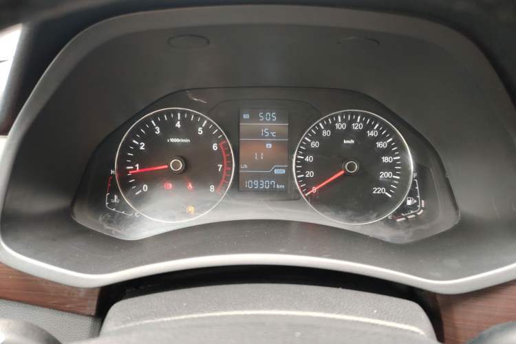 Used FAW Senya R7 2017 1.6L Manual Luxury Model Instrument Cluster