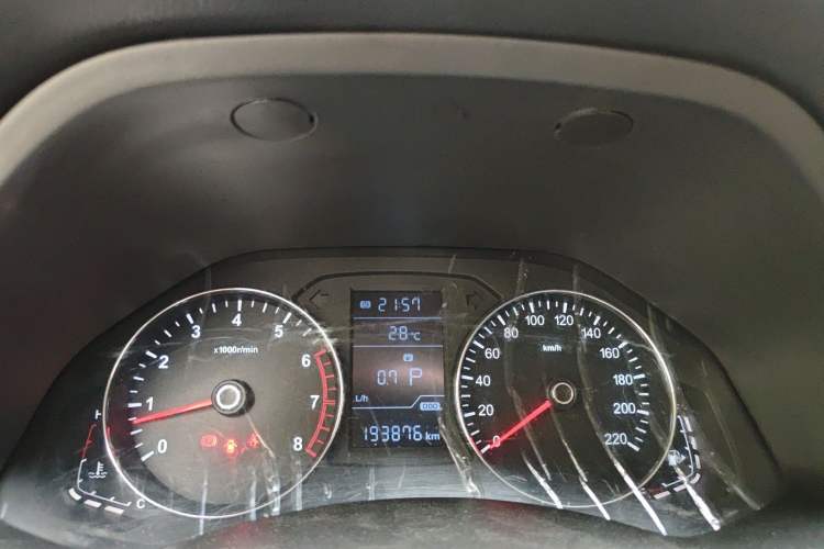 Used FAW Senya R7 2017 Revised Version 1.6L Automatic Luxury Edition Instrument Cluster