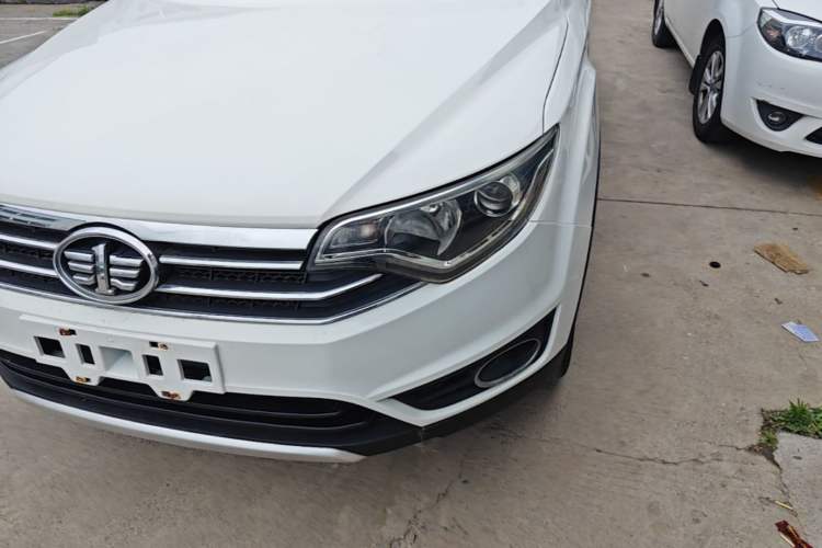 Used FAW Senya R7 2017 1.6L Manual Comfort Model Left Front Headlight