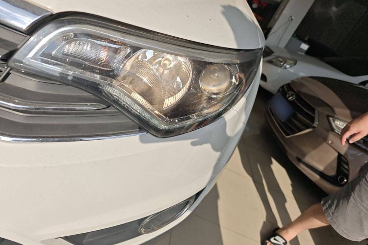 Used FAW Senya R7 2017 1.6L Manual Luxury Model Left Front Headlight