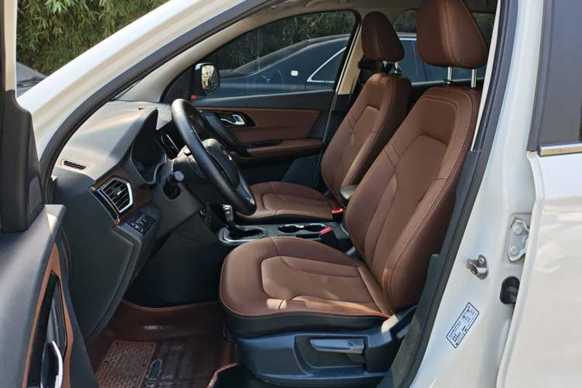 Used FAW Senya R7 2017 1.6L Automatic Smart Version Left Front Seat