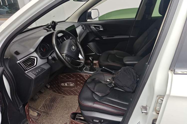 Used FAW Senya R7 2017 1.6L Manual Smart Model Left Front Seat