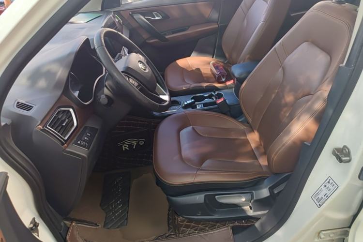 Used FAW Senya R7 2017 1.6L Automatic Smart Version Left Front Seat