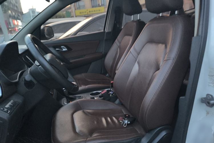 Used FAW Senya R7 2017 1.6L Automatic Smart Version Left Front Seat