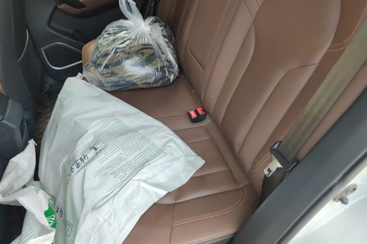 Used FAW Senya R7 2017 1.6L Manual Luxury Model Left Rear Seat