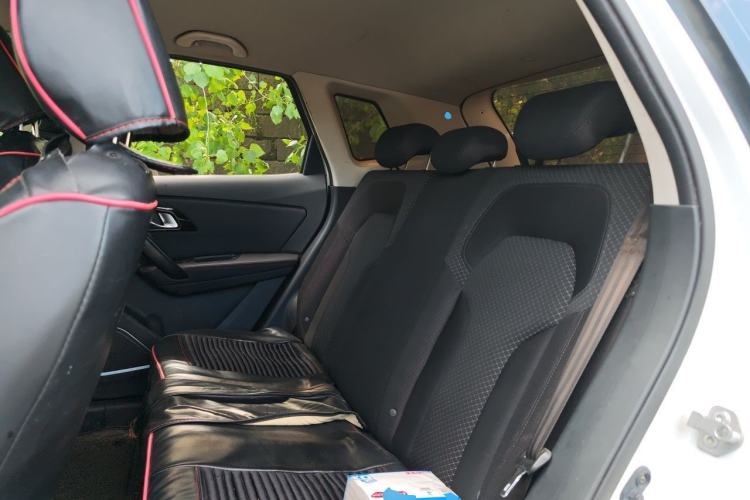 Used FAW Senya R7 2017 1.6L Manual Comfort Model Left Rear Seat