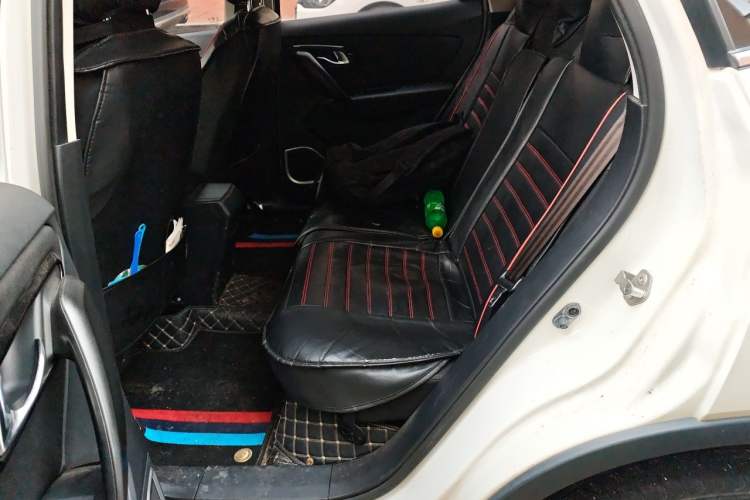 Used FAW Senya R7 2017 1.6L Manual Fashion Model Left Rear Seat