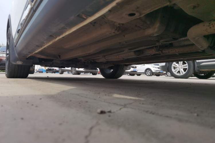Used FAW Senya R7 2017 1.6L Automatic Smart Version Left Side Sill