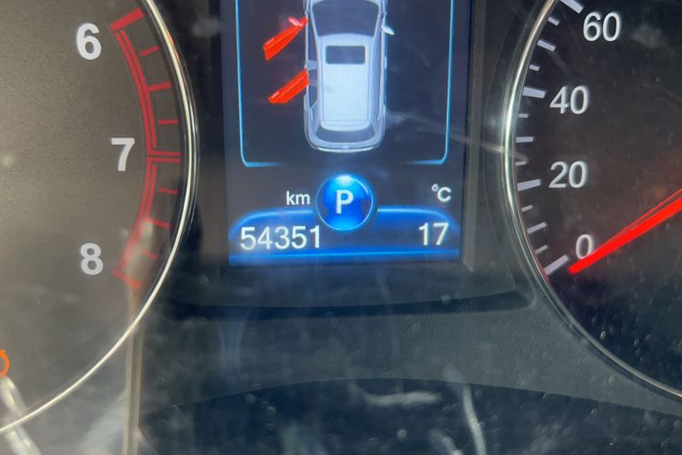 Used FAW Senya R7 2017 1.6L Automatic Prestige Model Odometer Close Up