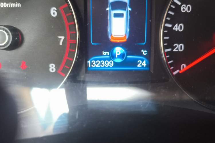 Used FAW Senya R7 2017 1.6L Automatic Prestige Model Odometer Close Up
