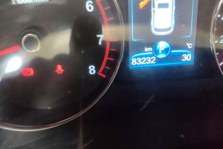 Used FAW Senya R7 2017 1.6L Automatic Prestige Model Odometer Close Up
