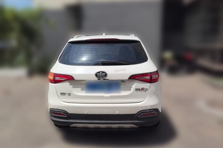Used FAW Senya R7 2017 1.6L Manual Luxury Model Rear