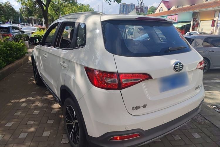 Used FAW Senya R7 2017 1.6L Automatic Smart Version Rear Left 45 Deg