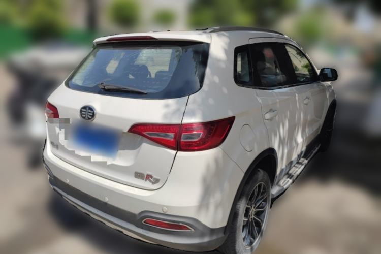 Used FAW Senya R7 2017 1.6L Manual Luxury Model Rear Right 45 Deg