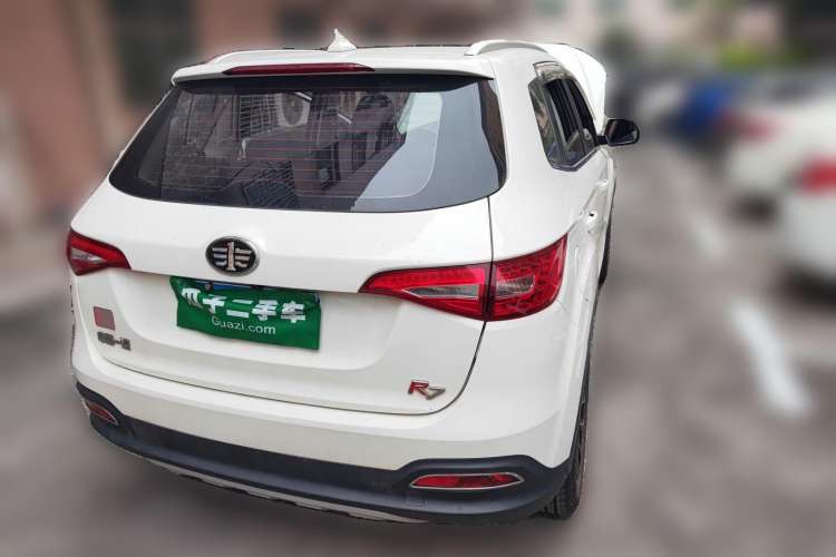 Used FAW Senya R7 2017 1.6L Manual Comfort Model Rear Right 45 Deg