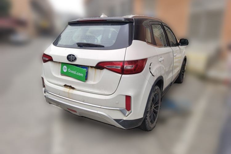 Used FAW Senya R7 2017 1.6L Manual Luxury Model Rear Right 45 Deg