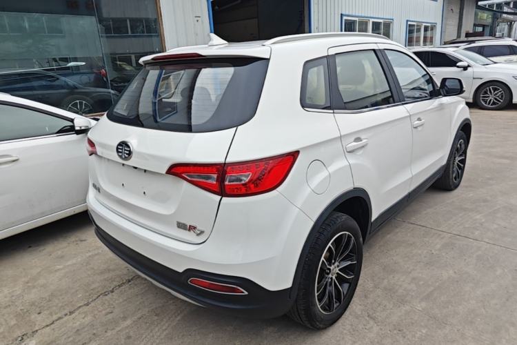 Used FAW Senya R7 2017 1.6L Manual Comfort Model Rear Right 45 Deg
