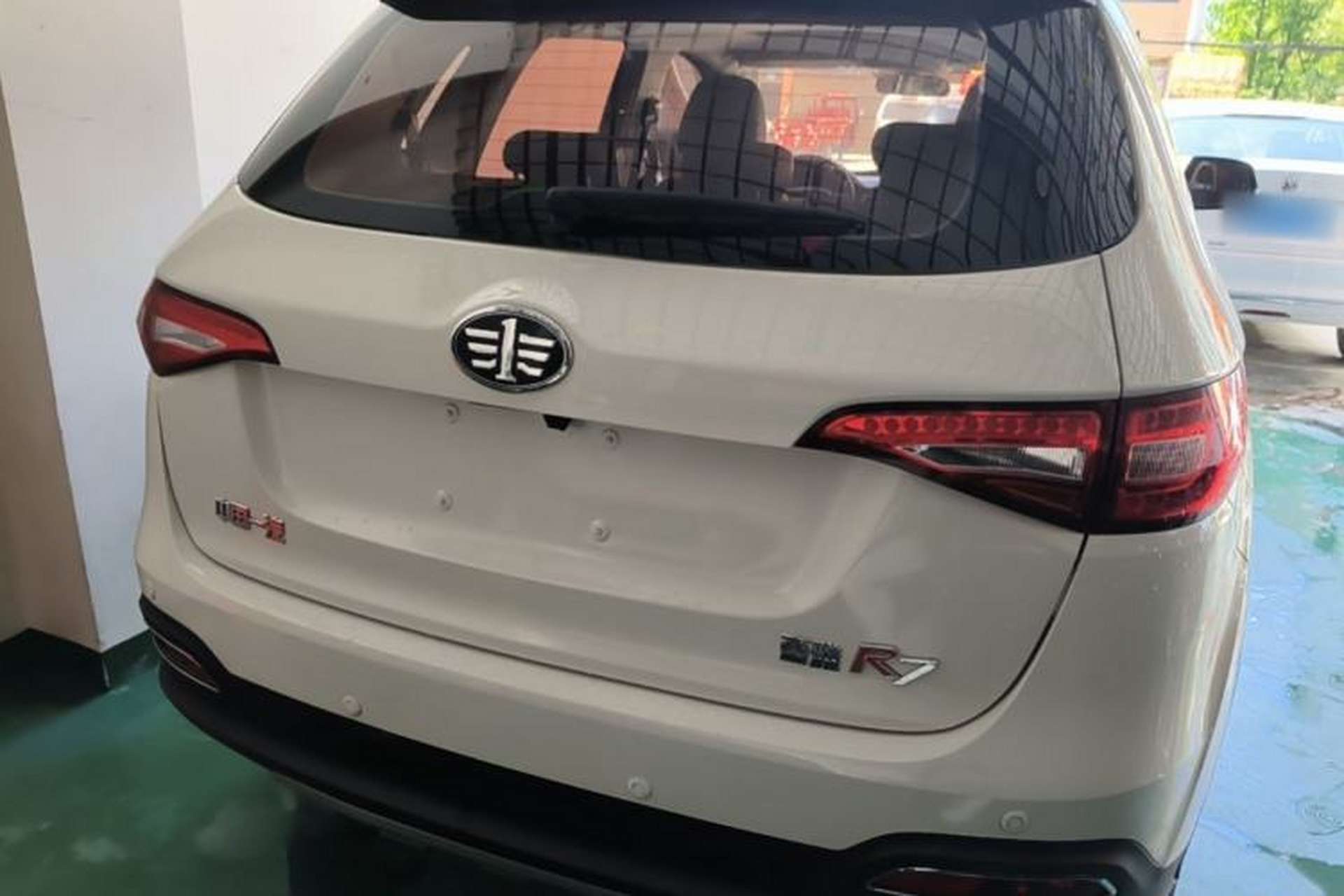 Used FAW Senya R7 2017 1.6L Automatic Smart Version Rear
