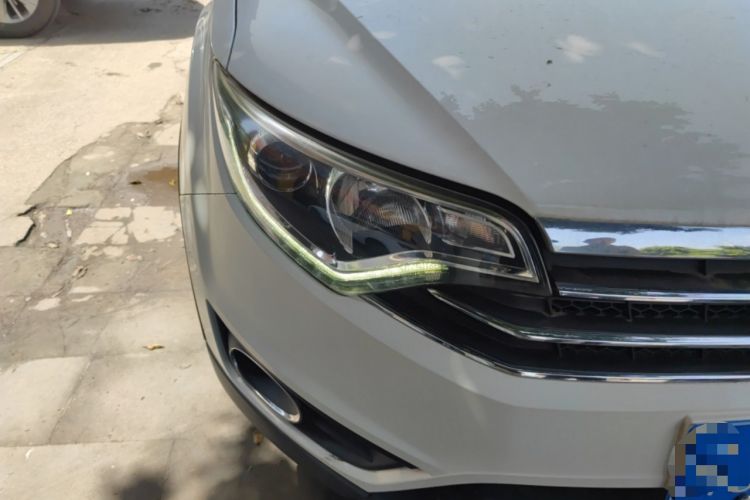Used FAW Senya R7 2017 1.6L Manual Luxury Model Right Front Headlight