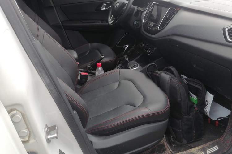 Used FAW Senya R7 2017 1.6L Manual Luxury Model Right Front Seat