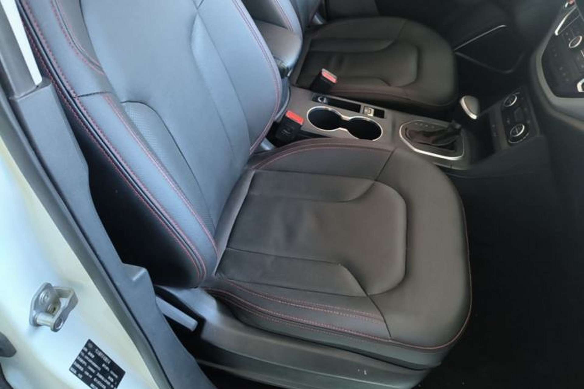 Used FAW Senya R7 2017 1.6L Automatic Smart Version Right Front Seat