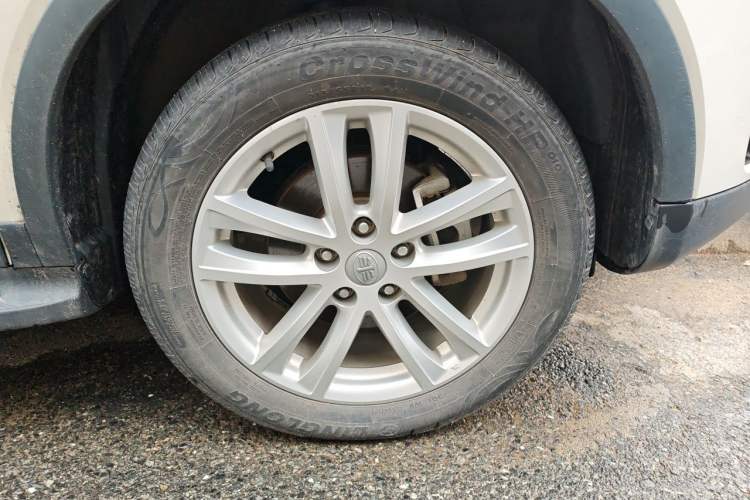 Used FAW Senya R7 2017 1.6L Manual Fashion Model Right Front Wheel Hub