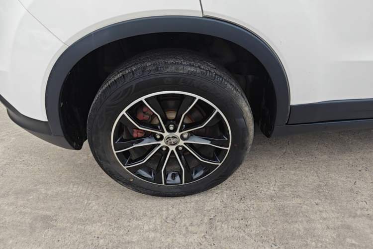 Used FAW Senya R7 2017 1.6L Manual Comfort Model Right Rear Wheel Hub