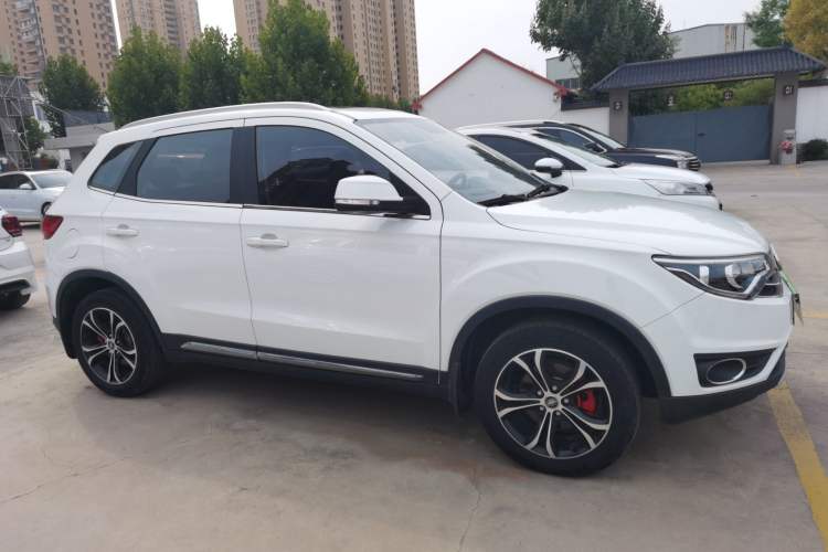 Used FAW Senya R7 2017 1.6L Automatic Smart Version Right Side