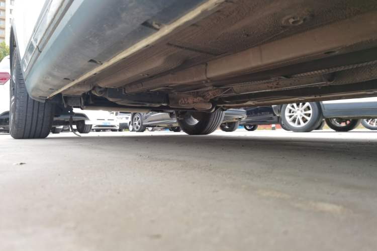 Used FAW Senya R7 2017 1.6L Automatic Smart Version Right Side Sill