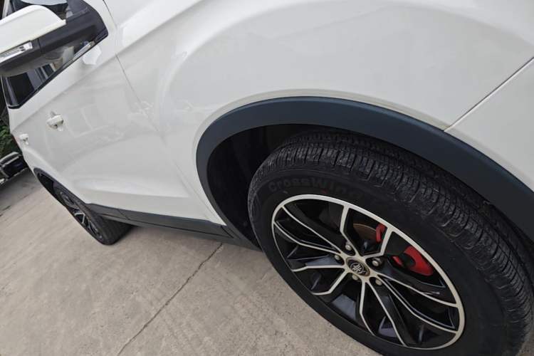 Used FAW Senya R7 2017 1.6L Manual Comfort Model Right Side Sill