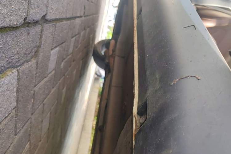 Used FAW Senya R7 2017 1.6L Automatic Smart Version Right Side Sill