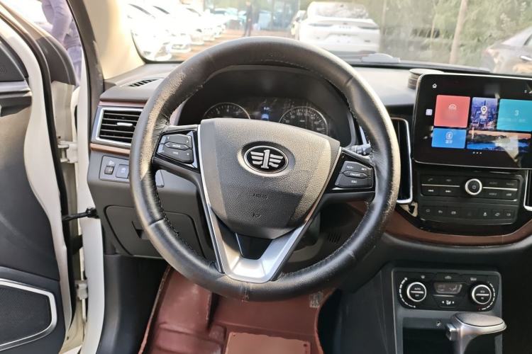 Used FAW Senya R7 2017 1.6L Automatic Smart Version Steering Wheel