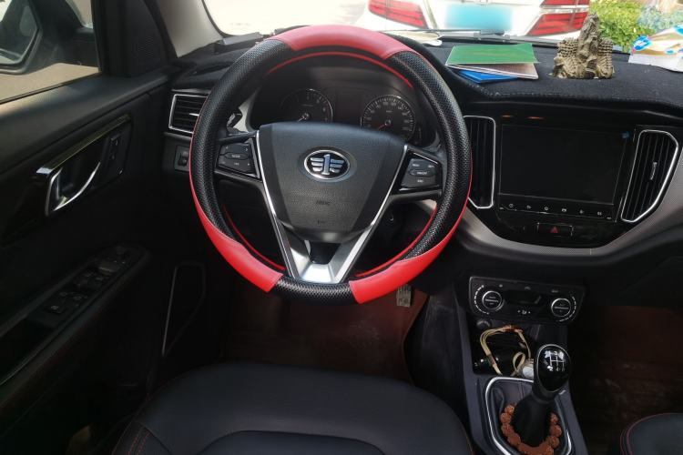 Used FAW Senya R7 2017 1.6L Manual Luxury Model Steering Wheel