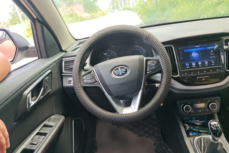 Used FAW Senya R7 2017 1.6L Manual Comfort Model Steering Wheel