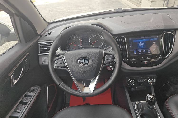 Used FAW Senya R7 2017 1.6L Manual Luxury Model Steering Wheel