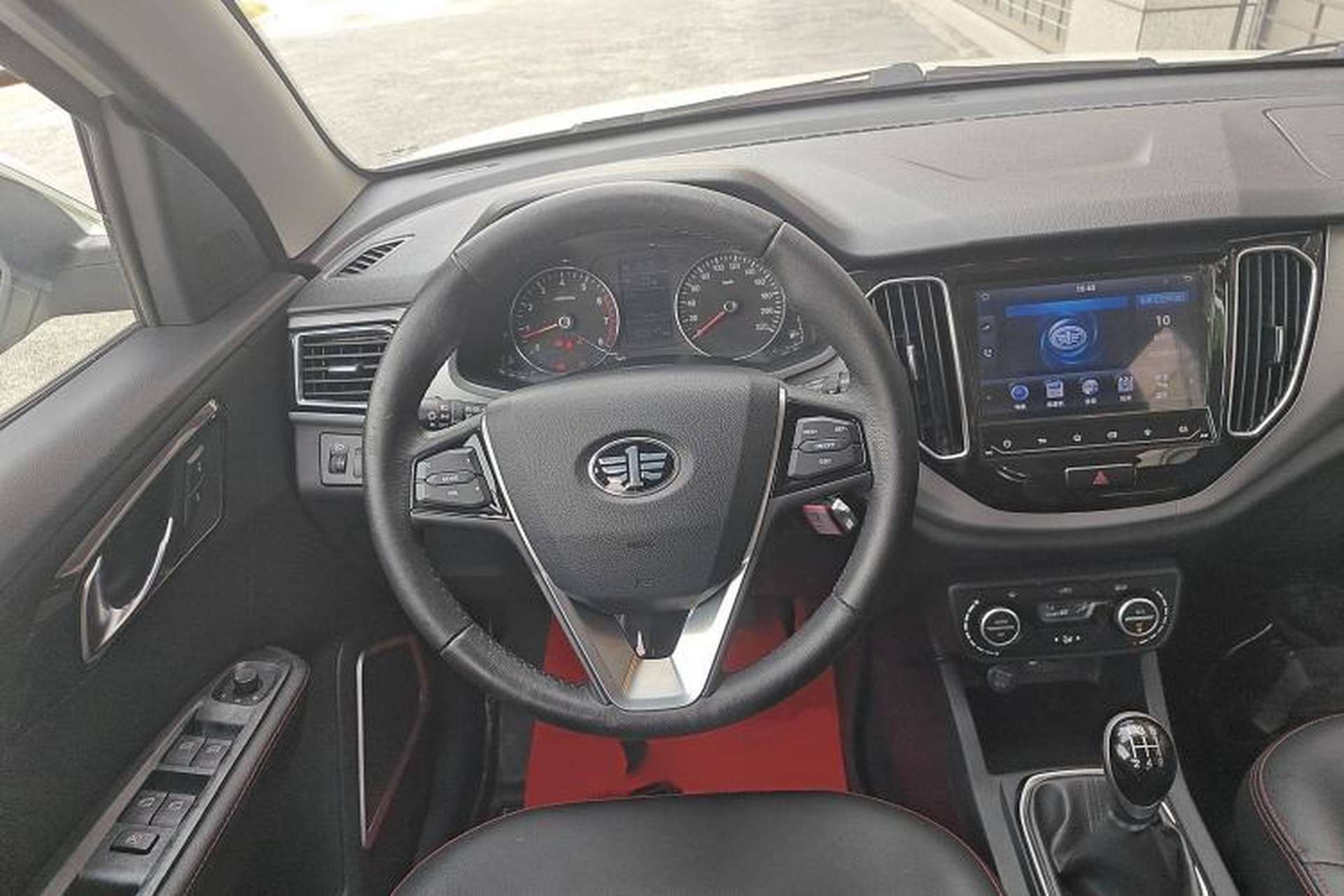 Used FAW Senya R7 2017 1.6L Manual Luxury Model Steering Wheel